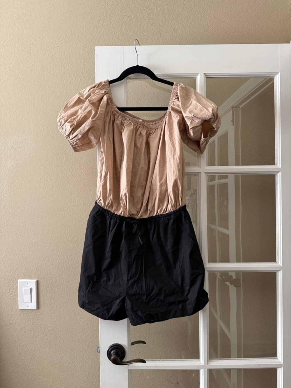 Le Lis Two-Tone Puff Sleeve Romper in Beige and Black
